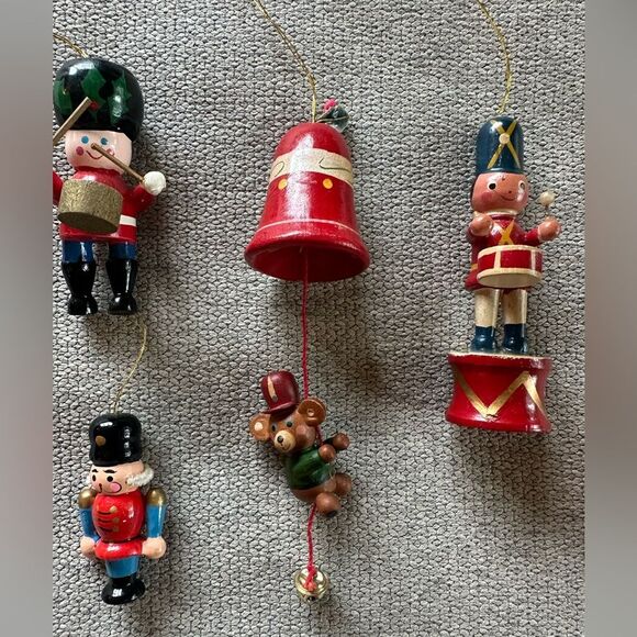Vintage and Antique Wooden Christmas Tree Holiday Ornaments Decor Bundle of 6 - Picture 4 of 8